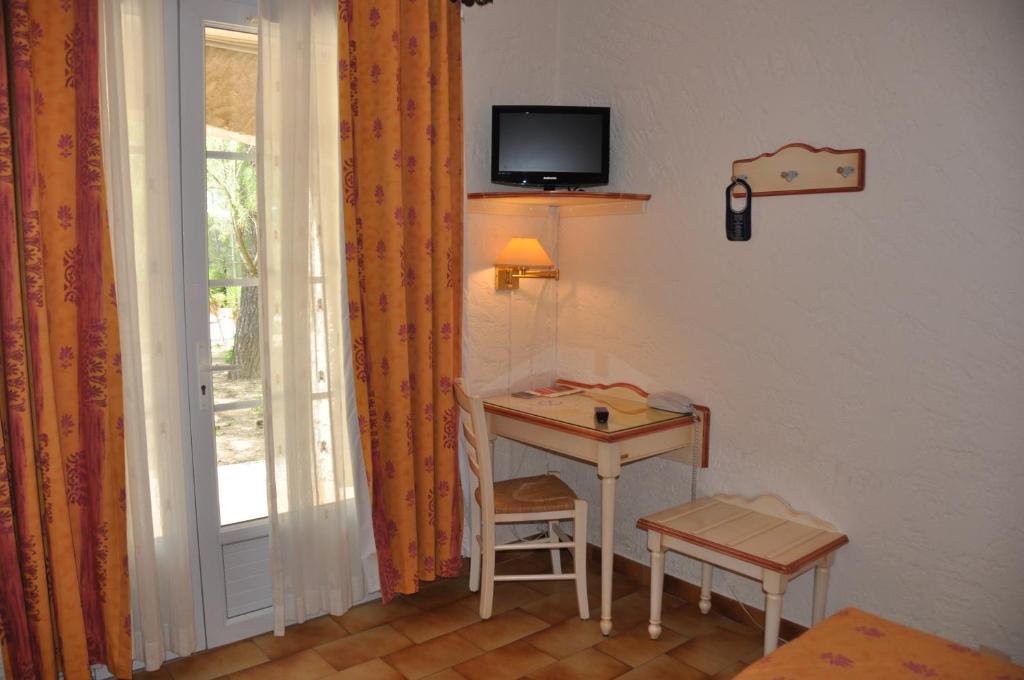 La Cigaliere Hotel Le Beausset Room photo