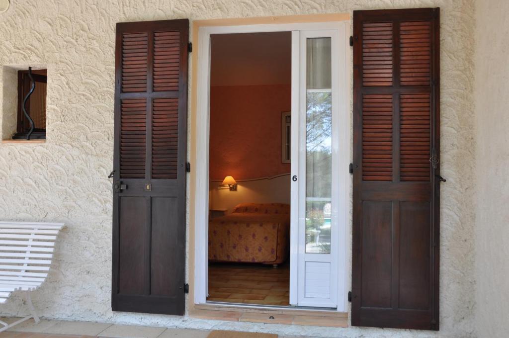 La Cigaliere Hotel Le Beausset Room photo